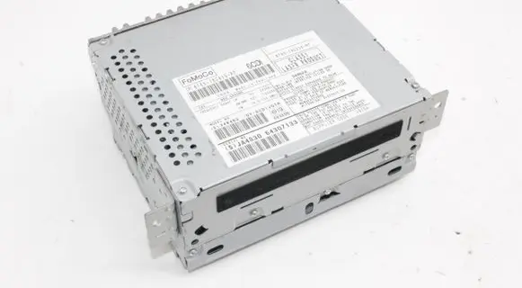 Jaguar XK - XKR Radio/CD/DVD/GPS head unit 6F6N18C815RF