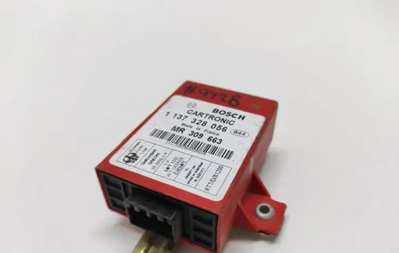 Mitsubishi Carisma Other control units/modules 1137328056 MR309663