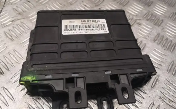 Volkswagen PASSAT B5 Gearbox control unit/module 01N927733DG
