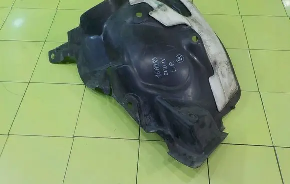 Renault Clio IV Front arch 638427803R 16AB83