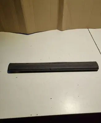 Mitsubishi Pajero Front sill trim cover MR402145