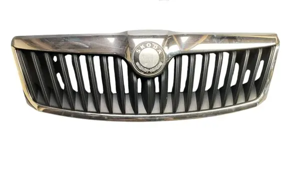 Skoda Octavia Mk2 (1Z) Front bumper upper radiator grill 1Z0853651C