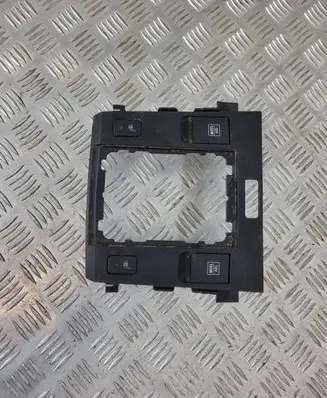 Suzuki Grand Vitara II Center console 