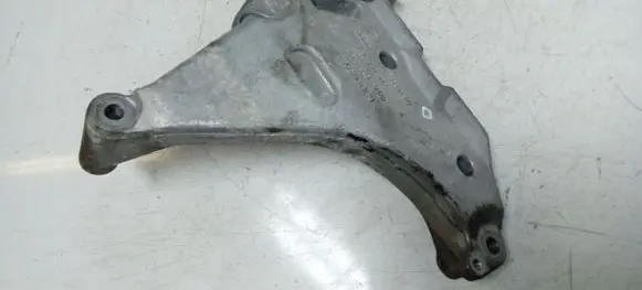 Volkswagen Golf VI Engine mounting bracket 03L199207