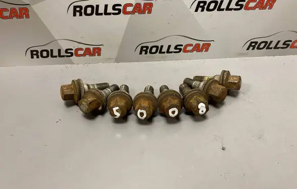 Peugeot 5008 Nuts/bolts 