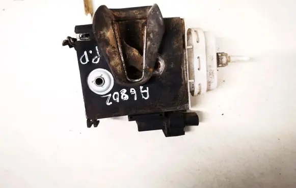 Audi A4 S4 B5 8D Front door lock 8d1837016a