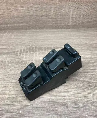 Mazda 323 F Electric window control switch BC1D6635CA C8HD62A 15Y4D7