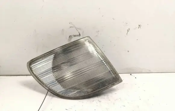 Mercedes-Benz Vito Viano W638 Front indicator light