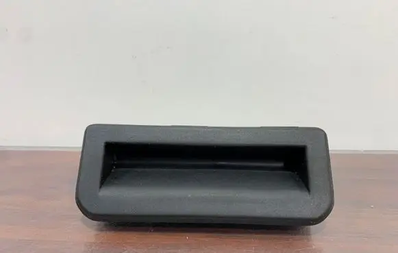 Cupra Formentor Tailgate opening switch 6V082756616S