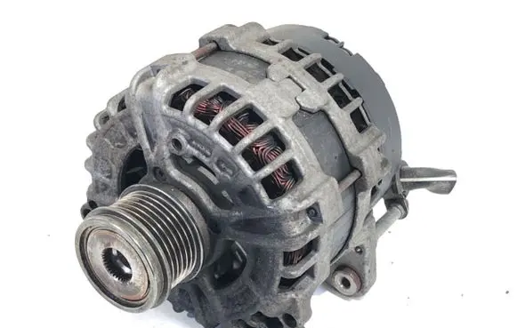 Volkswagen Golf VII Generator/alternator 04L903023J