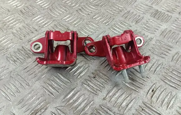 Rear door hinge set
