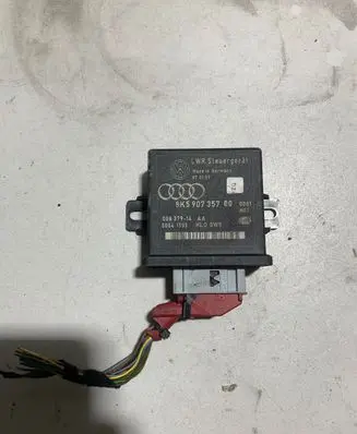 Audi A5 8T 8F Light module LCM 8K5907357 00837914 00041503