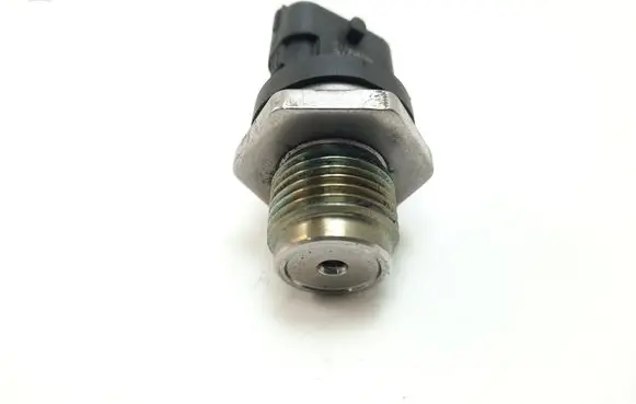 Fuel pressure sensor