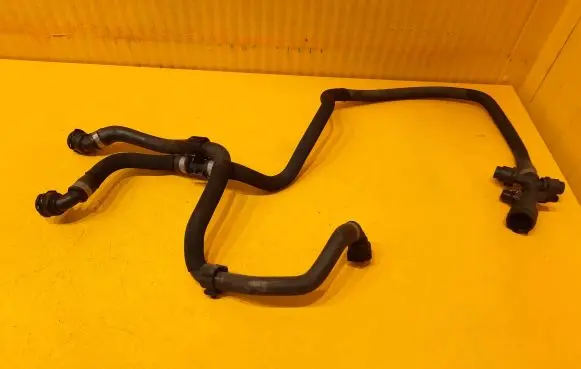 BMW X5 F15 Engine coolant pipe/hose 8514220
