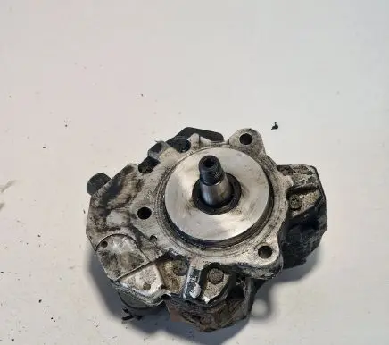 BMW 3 E46 Fuel injection high pressure pump 7788670 018528 0445010045