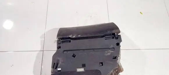 Glove box