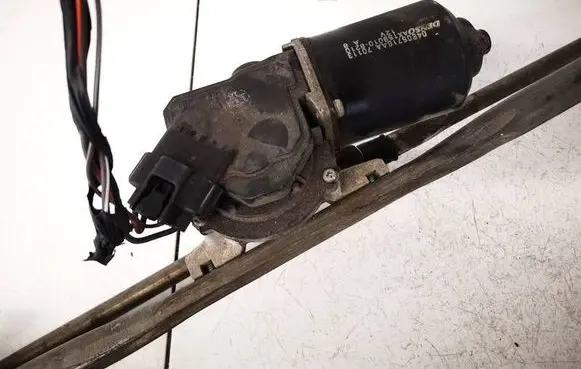 Chrysler 300 - 300C Wiper motor 04805716AA