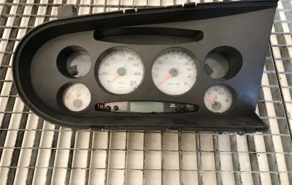 Speedometer (instrument cluster)