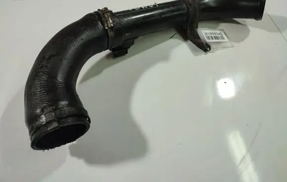 Intercooler hose/pipe