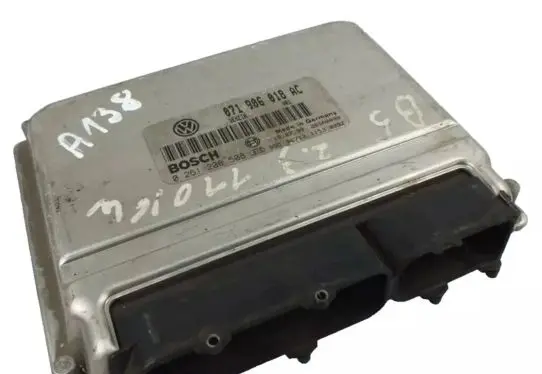 Volkswagen PASSAT B5 Engine control unit/module 071906018AC 26SA0000 0261206508
