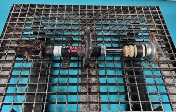 Renault Clio IV Front shock absorber/damper IMPRK1483518
