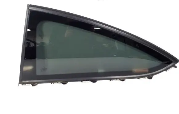 Mercedes-Benz C W204 Rear side window A2046707312