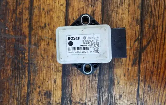 Peugeot 407 ESP acceleration yaw rate sensor 0265005765