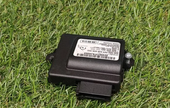 Volkswagen Touareg I Garage door switch 3D0909511A H001S001