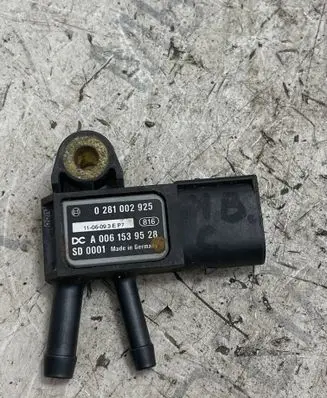 Mercedes-Benz ML W164 Exhaust gas pressure sensor A0061539528 0281002925