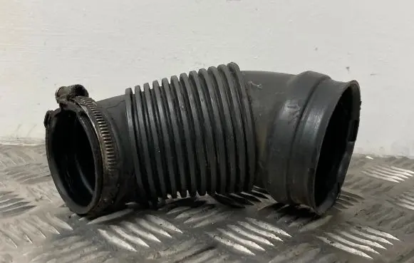 Audi A6 S6 C6 4F Air intake hose/pipe 4F0129615