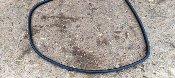 Peugeot 308 Rear door rubber seal (on body) 