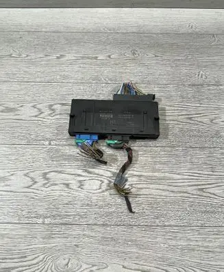 BMW 3 E90 E91 Central body control module 9227181 10681810 9227180