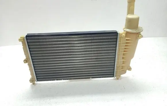 Fiat Punto (176) Coolant radiator RNBC 7745652 7745692