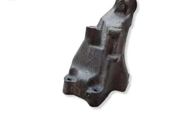 Mercedes-Benz C W205 Engine mounting bracket A6512234304