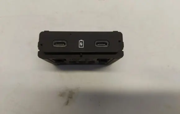 Renault Scenic E-Tech V USB socket connector 284H35397R