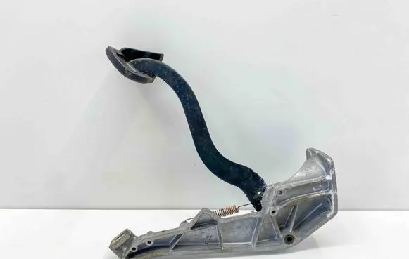 Mercedes-Benz SLC C107 Brake pedal A1072900219 1072900219
