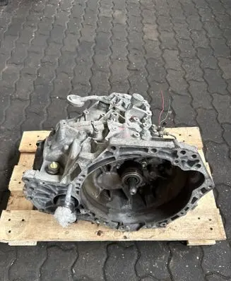 Toyota Urban Cruiser (XP110) Manual 6 speed gearbox C4016209 9258051 1ND