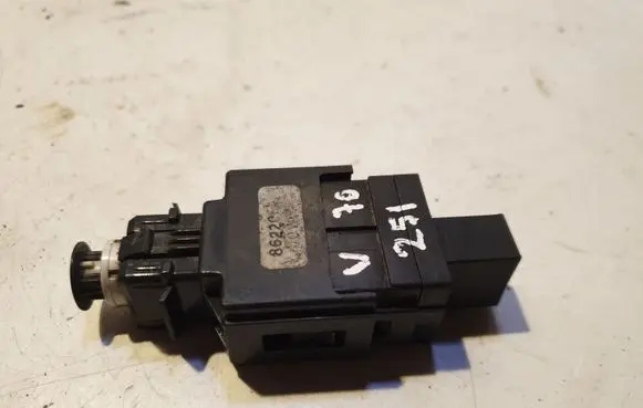 Volvo V70 Brake pedal sensor switch 8622064