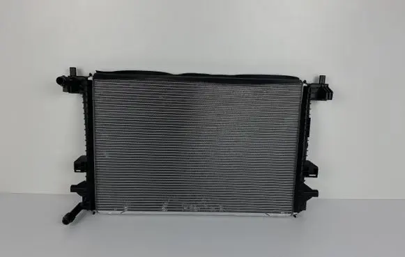 Volkswagen Amarok Coolant radiator 5Q0