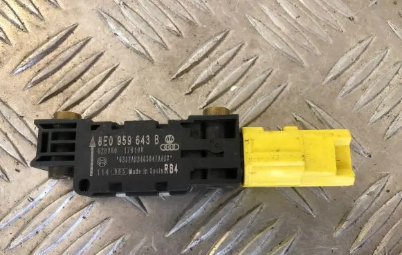 Audi A4 S4 B7 8E 8H Airbag deployment crash/impact sensor 8E0959643B