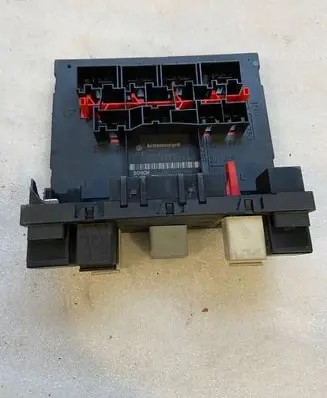 Volkswagen PASSAT B6 Comfort/convenience module 3C0937049AE H52S2002 F005V00631