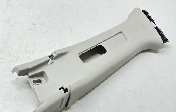 (B) pillar trim (top)