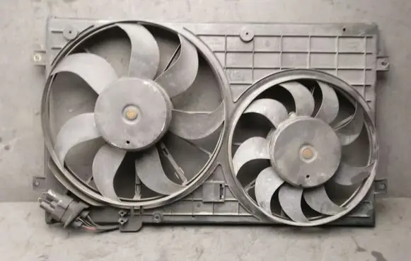 Volkswagen Jetta V Fan set 1K0121207BB