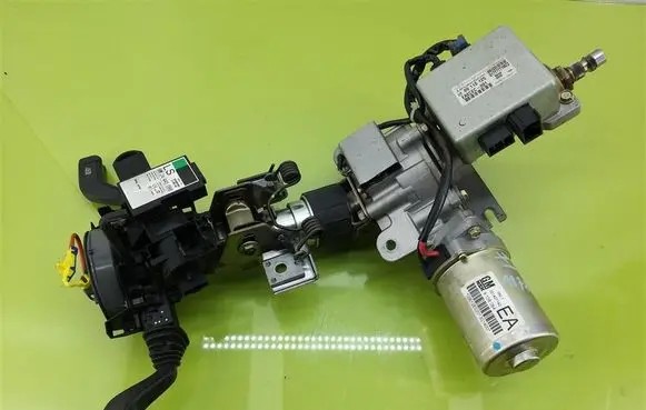 Opel Corsa C Power steering pump 9156064