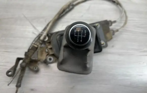 Volkswagen New Beetle Gear shifter/selector 1J0711061G