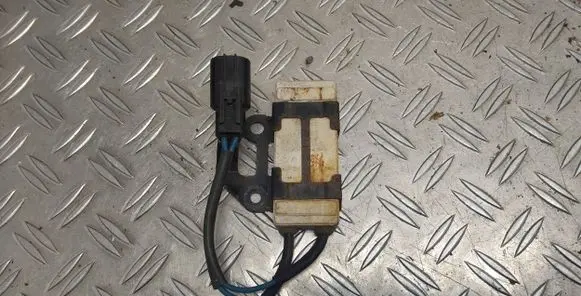 Coolant fan relay