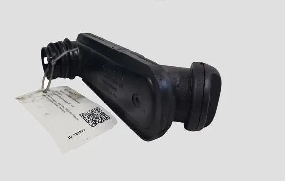 Citroen C4 Grand Picasso Oil fill pipe 966286880 2900801919