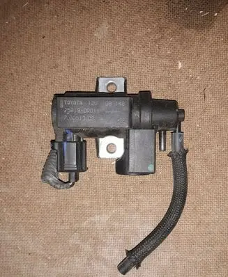 Toyota Verso Turbo solenoid valve 258190R11