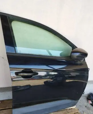 Opel Grandland X Front door