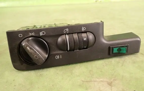 Volkswagen PASSAT B4 Headlight wiper switch 3A1941531E